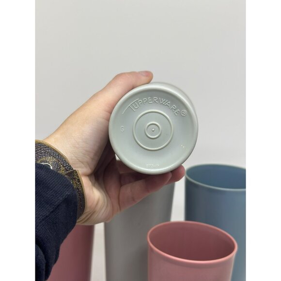 VTG Tupperware Tumblers Set Of 5 Multi-Color Plastic Cups USA Durable Drinkware - Picture 5 of 8